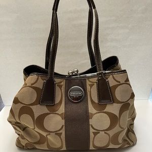 kiss lock coach purse